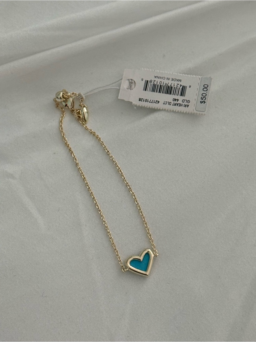 Kendra Scott Ari Heart Gold Chain Bracelet in Turquoise Magnesit - Picture 3 of 3